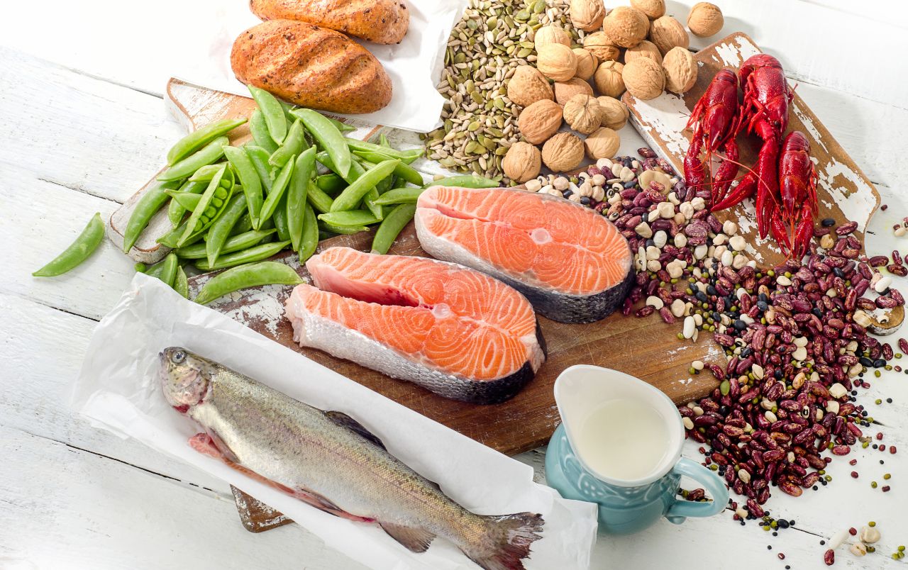 Vor allem in Fisch und Hülsenfrüchten findet man Vitamin B1.